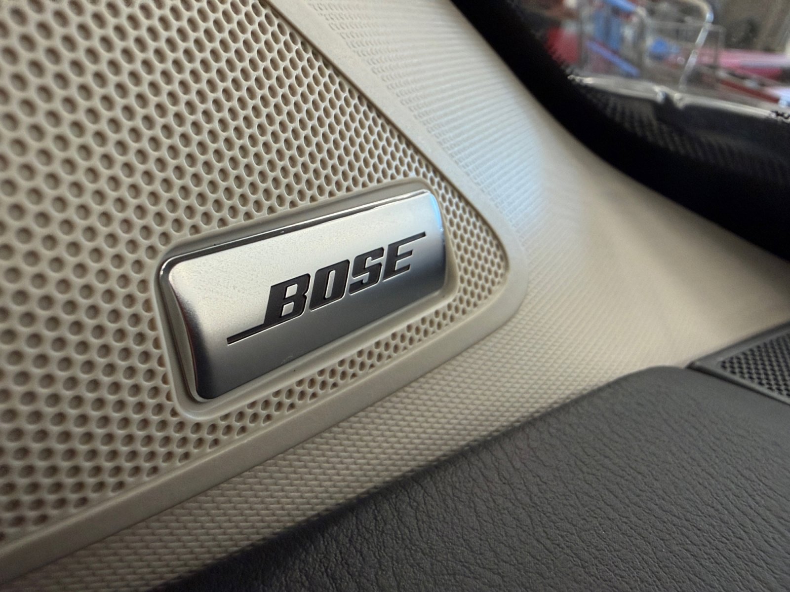 Used 2024 Nissan Pathfinder Platinum w/ Cargo Package image 6