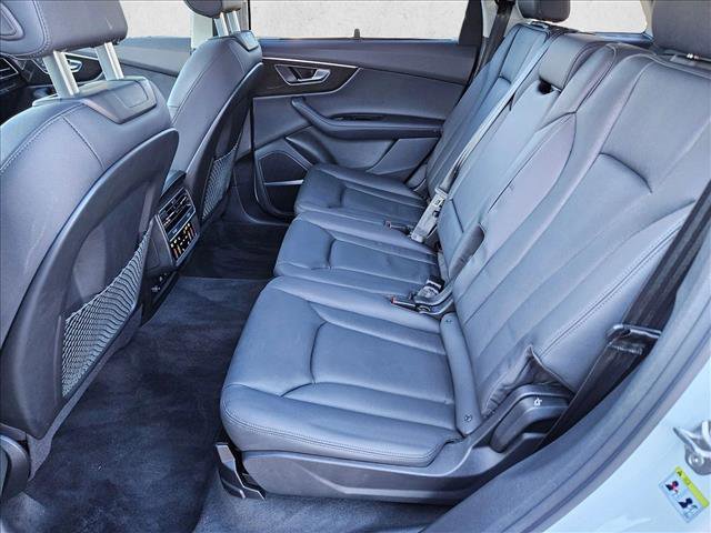 Used 2024 Audi Q7 3.0T Prestige image 21
