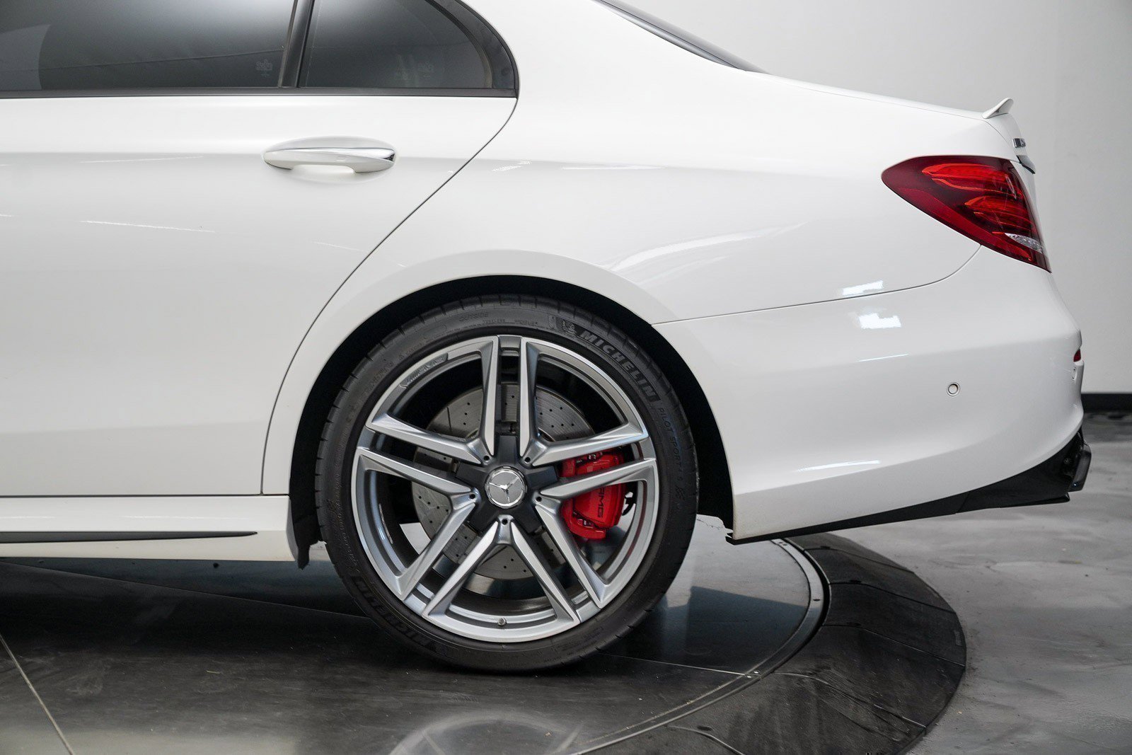 Used 2019 Mercedes-Benz E 63 AMG S image 15