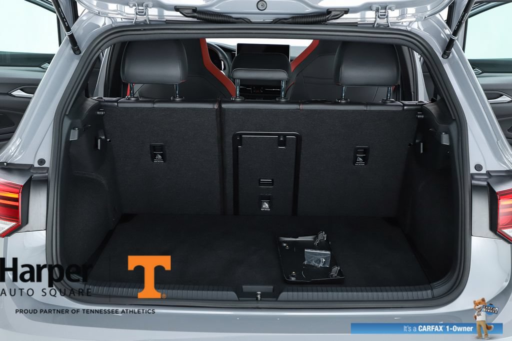 Used 2025 Volkswagen GTI Autobahn FWD image 29
