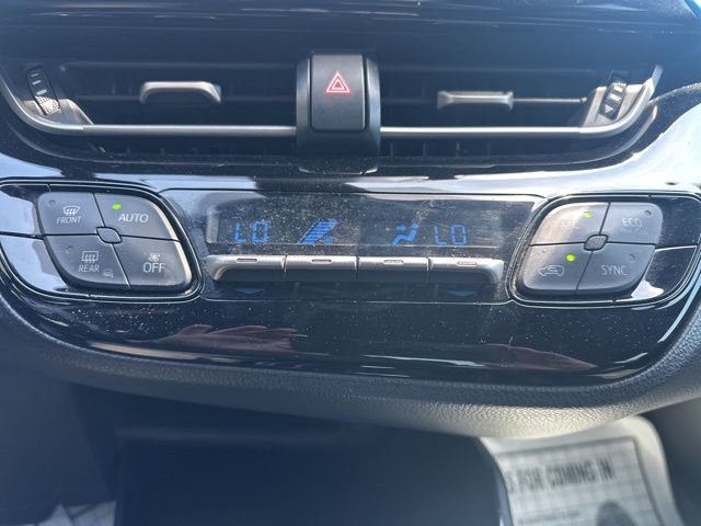 Used 2019 Toyota C-HR XLE FWD image 15