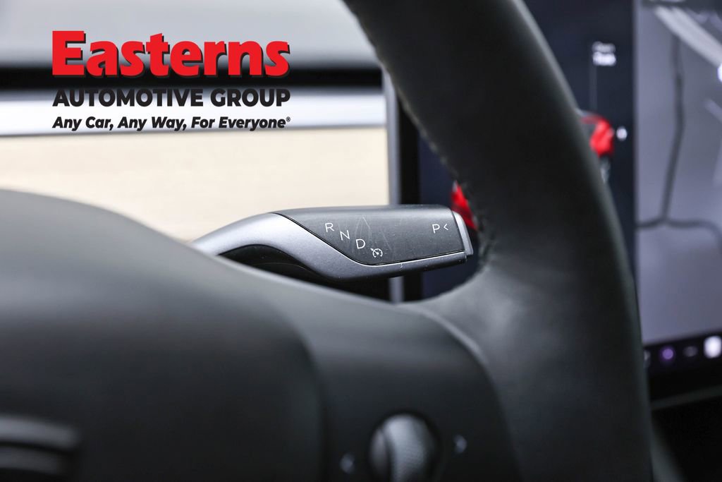 Used 2022 Tesla Model Y Long Range image 13