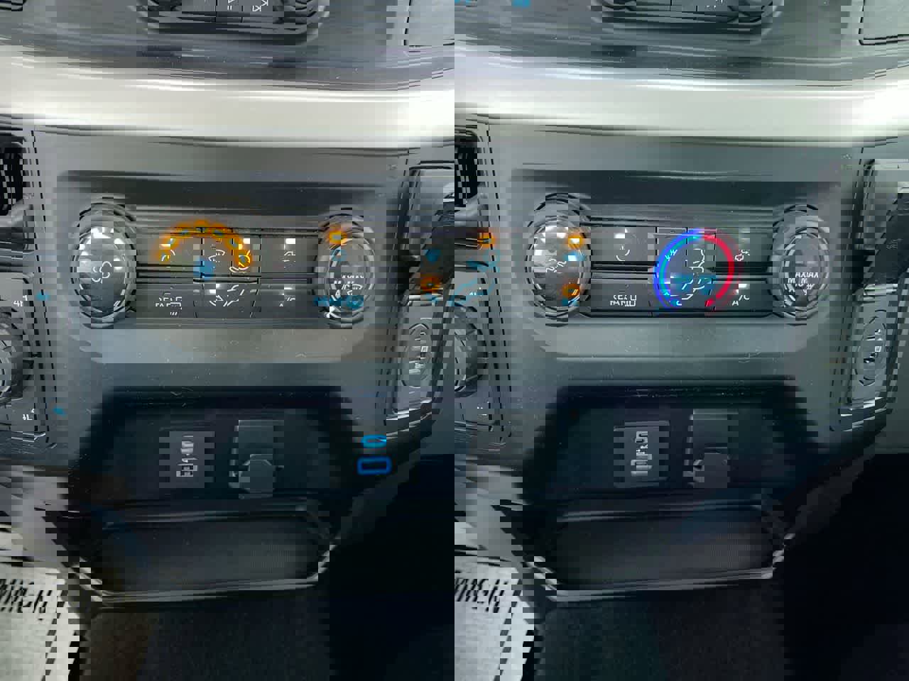 Used 2023 Ford F150 XLT image 20