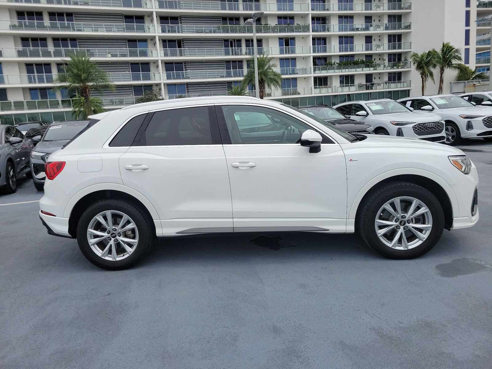 Certified 2023 Audi Q3 2.0T Premium w/ Convenience Package AWD/4WD image 7