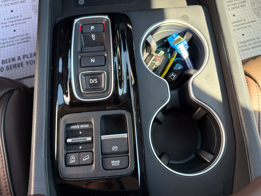 Used 2025 Honda Pilot Elite image 39