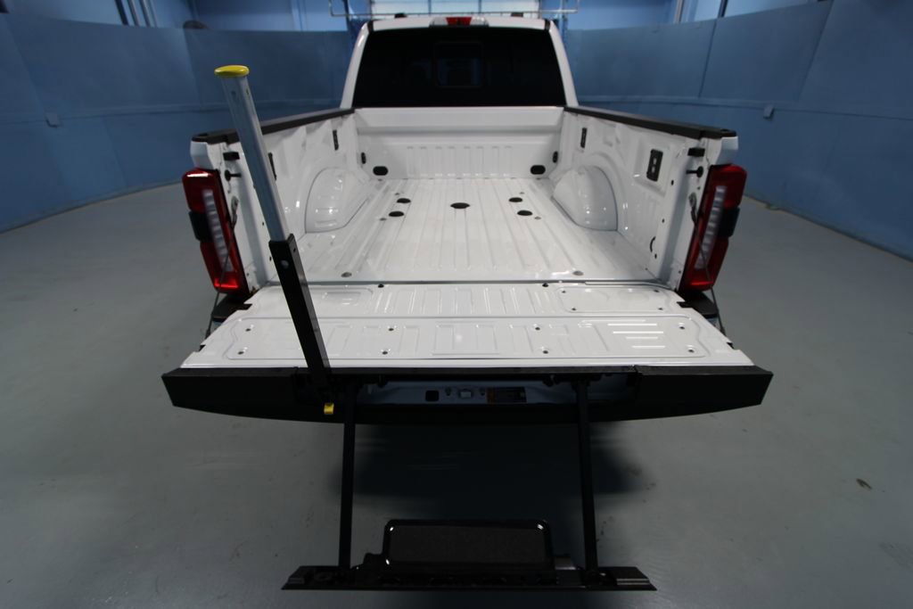 Used 2025 Ford F250 King Ranch w/ Chrome Package image 48