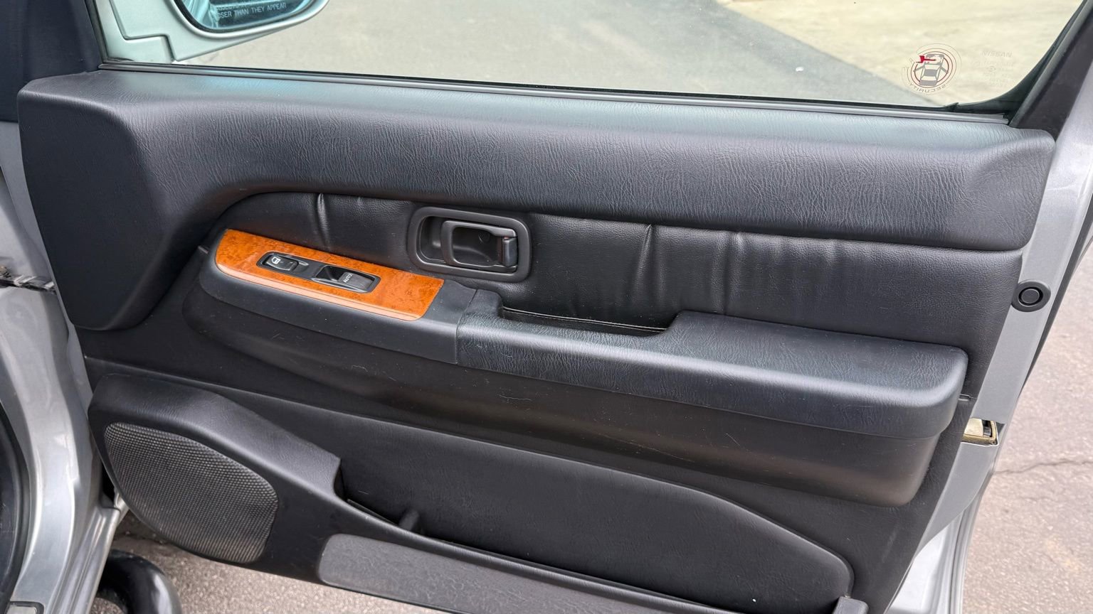 Used 2001 INFINITI QX4 4WD w/ (S02) Sport Pkg image 12