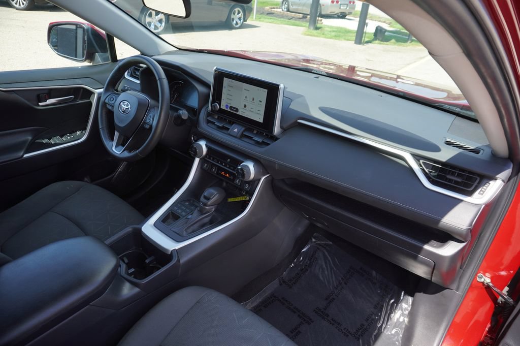 Used 2024 Toyota RAV4 XLE w/ Weather Package AWD/4WD image 28