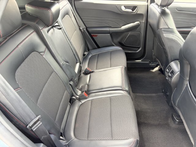 Used 2025 Ford Escape ST-Line Select AWD/4WD image 14
