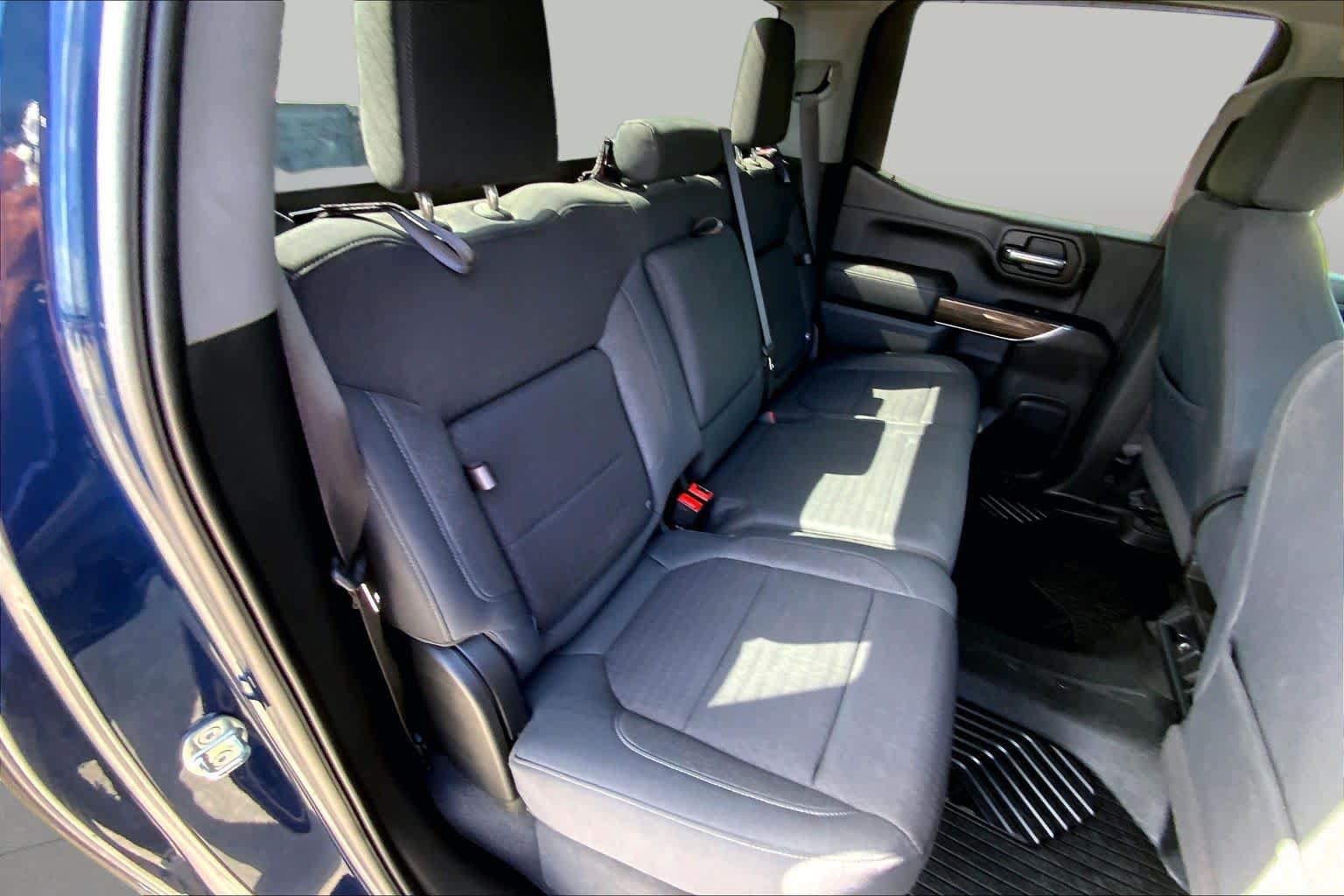 Used 2020 Chevrolet Silverado 1500 RST w/ Texas Edition AWD/4WD image 19