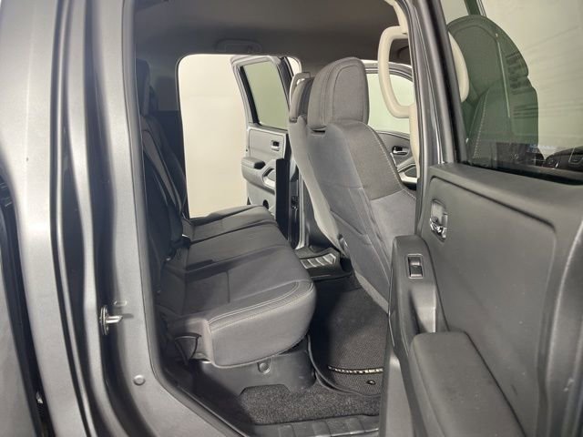 Used 2024 Nissan Frontier SV image 45