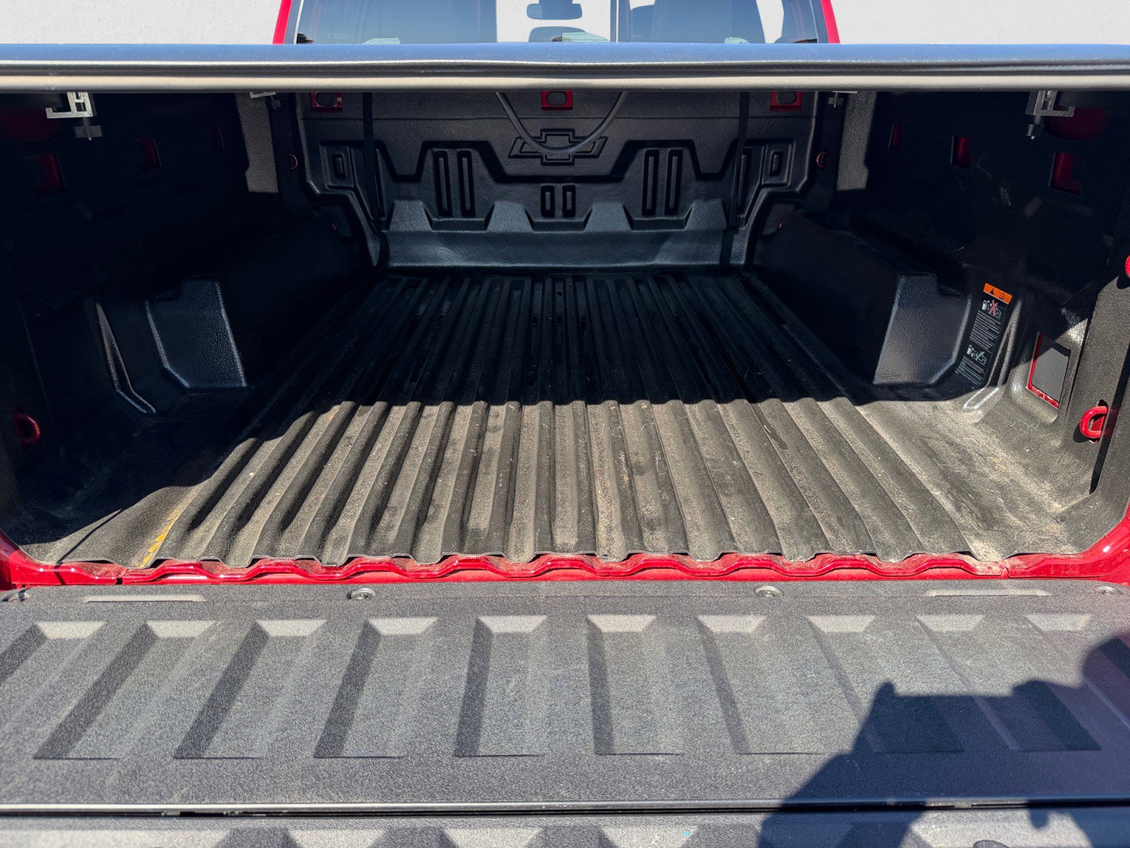 Used 2024 Chevrolet Colorado LT w/ LT Convenience Package II RWD image 18