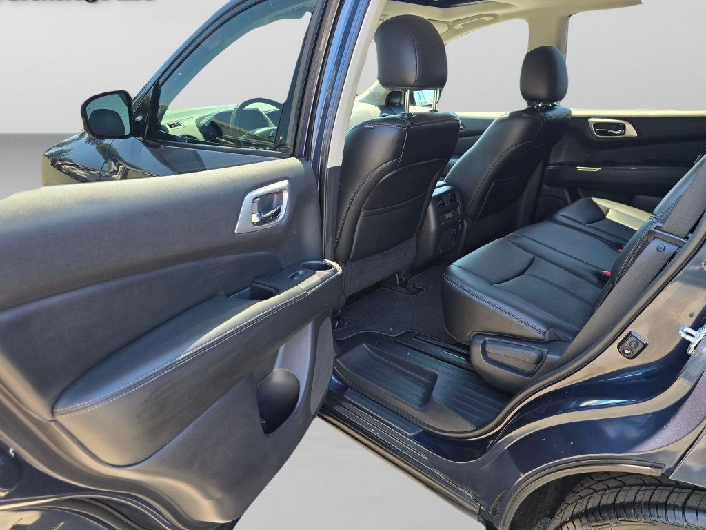 Used 2016 Nissan Pathfinder SL w/ SL Premium Package AWD/4WD image 25