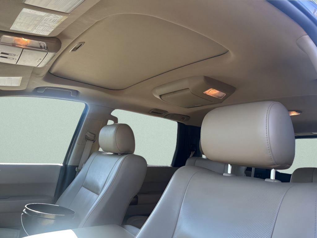 Used 2013 Toyota Sequoia Platinum AWD/4WD image 19