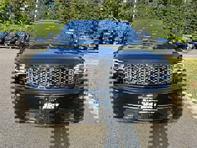 Certified 2020 Jeep Grand Cherokee Altitude image 3