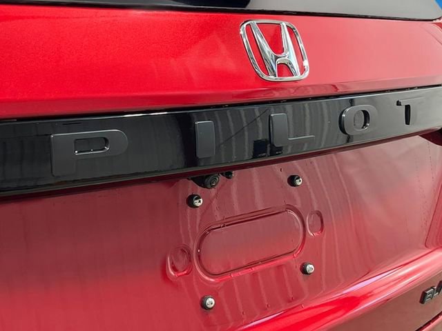 New 2026 Honda Pilot Black Edition image 9