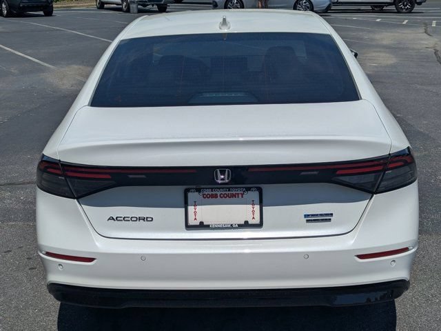 Used 2024 Honda Accord Touring image 6