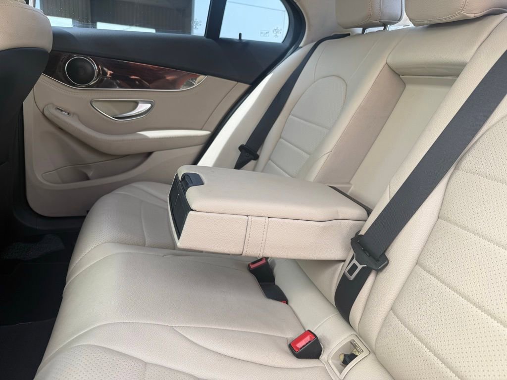 Used 2015 Mercedes-Benz C 300 Sedan image 15