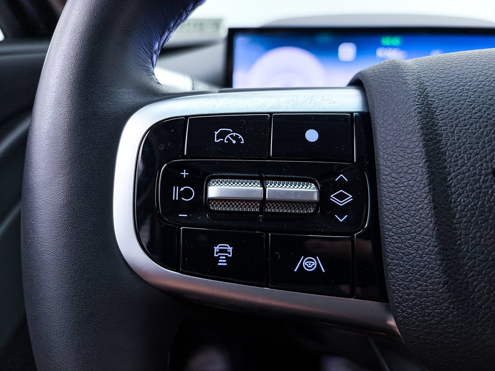 Used 2025 Genesis G80 2.5T Advanced AWD/4WD image 35