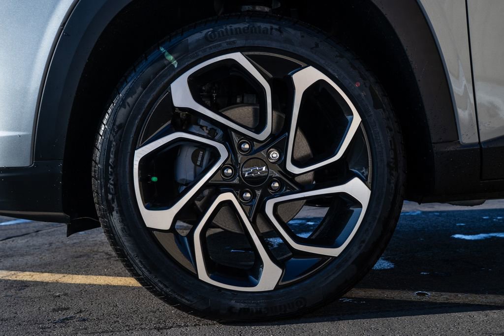 New 2025 Chevrolet Trax RS w/ Driver Confidence Package image 8