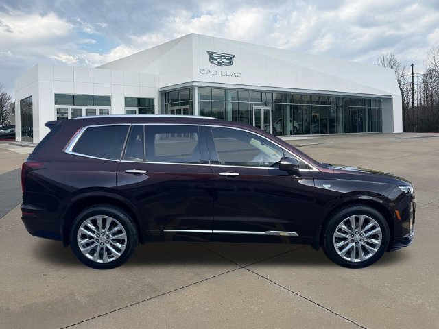 Used 2020 Cadillac XT6 Premium Luxury AWD/4WD image 2