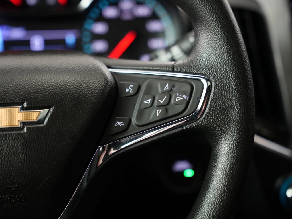 Used 2018 Chevrolet Cruze LT w/ Sun And Sound Package FWD image 13