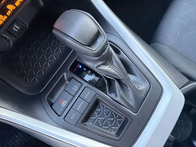 Certified 2024 Toyota RAV4 XLE image 24