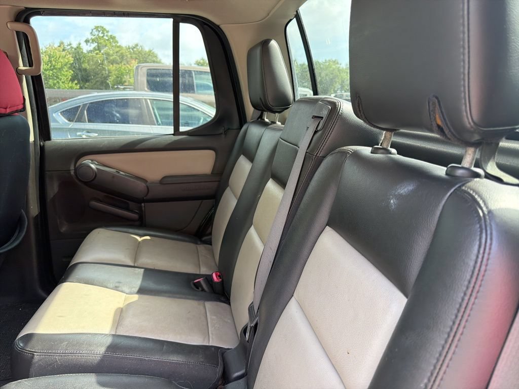 Used 2007 Ford Explorer Sport Trac Limited RWD image 11