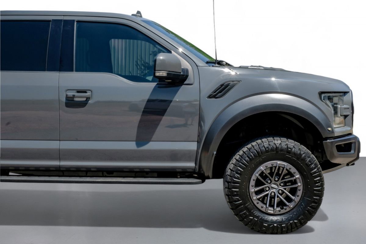 Used 2020 Ford F150 Raptor w/ Equipment Group 802A Luxury image 7
