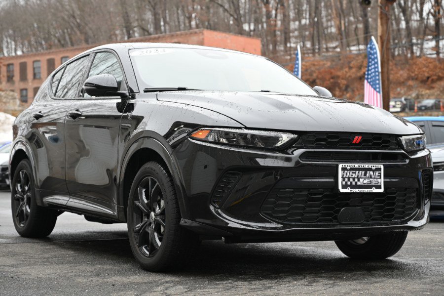 Used 2024 Dodge Hornet R/T w/ R/T Blacktop Package image 7