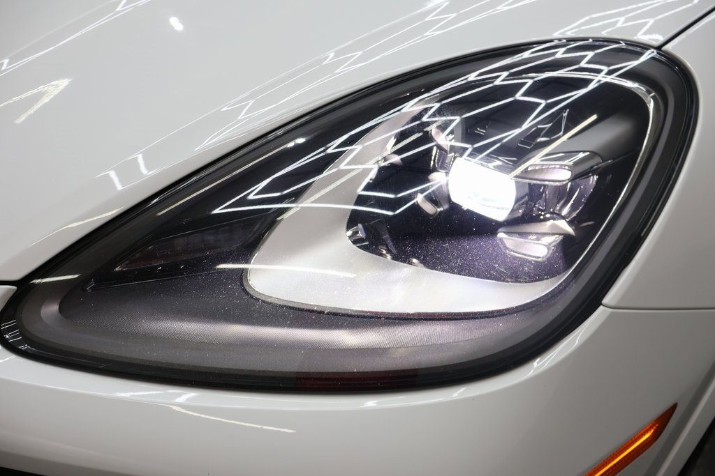 Used 2021 Porsche Cayenne image 28