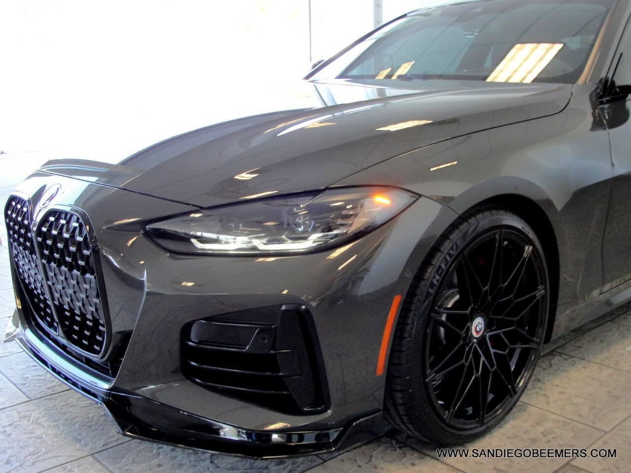 Used 2023 BMW M440i Coupe w/ Premium Package RWD image 40
