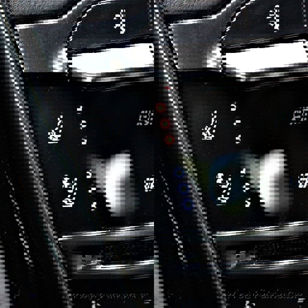 Used 2019 Aston Martin DB11 Coupe RWD image 26