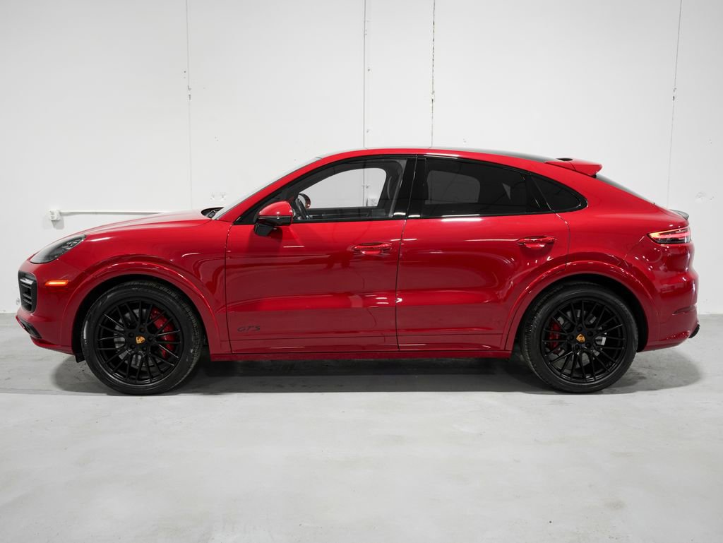 Used 2023 Porsche Cayenne GTS AWD/4WD image 2