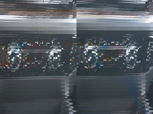 New 2025 GMC Sierra 1500 Elevation w/ Preferred Package image 31