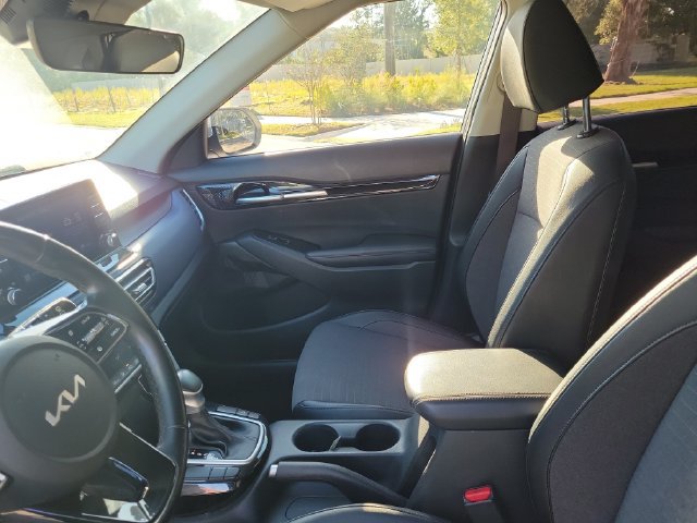 Used 2023 Kia Seltos S FWD image 18