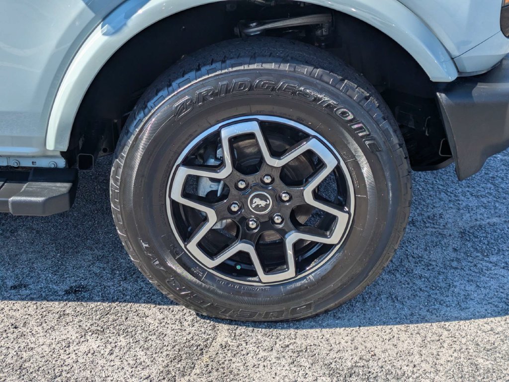 Used 2024 Ford Bronco Outer Banks AWD/4WD image 11