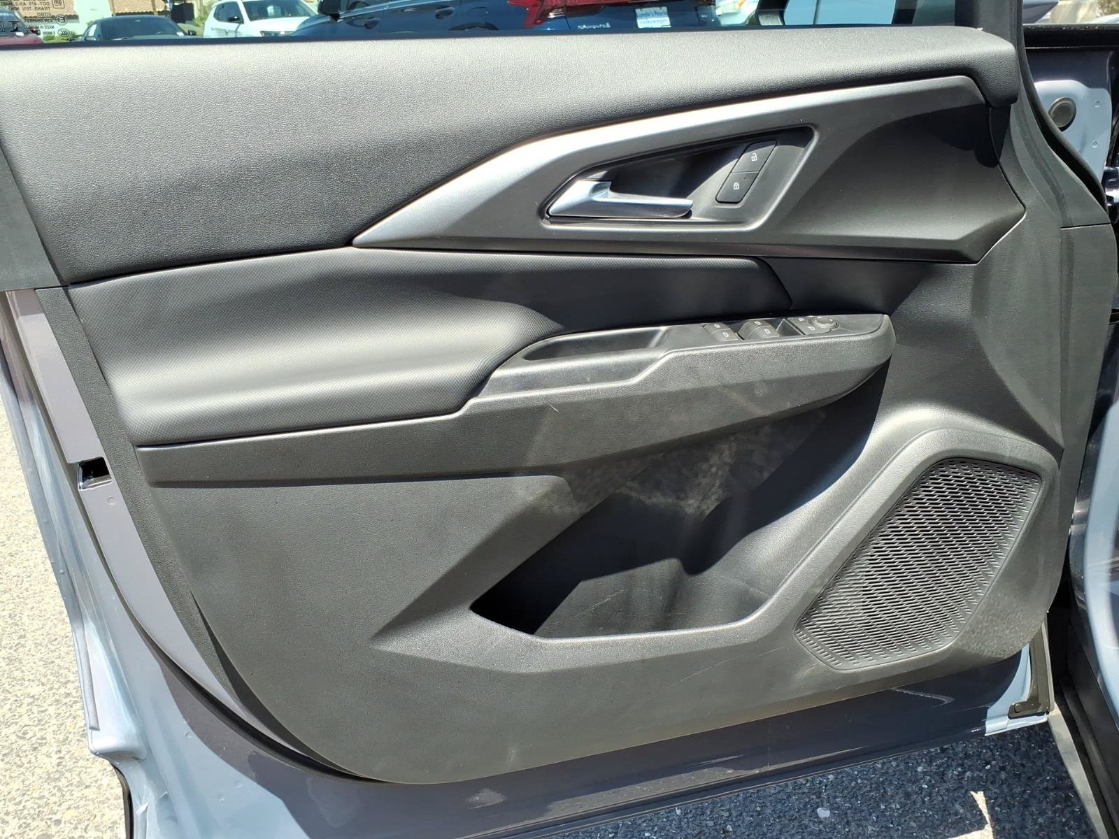 Used 2026 Chevrolet Equinox EV LT FWD image 18