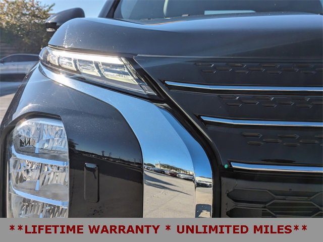 Used 2022 Mitsubishi Outlander SE image 11