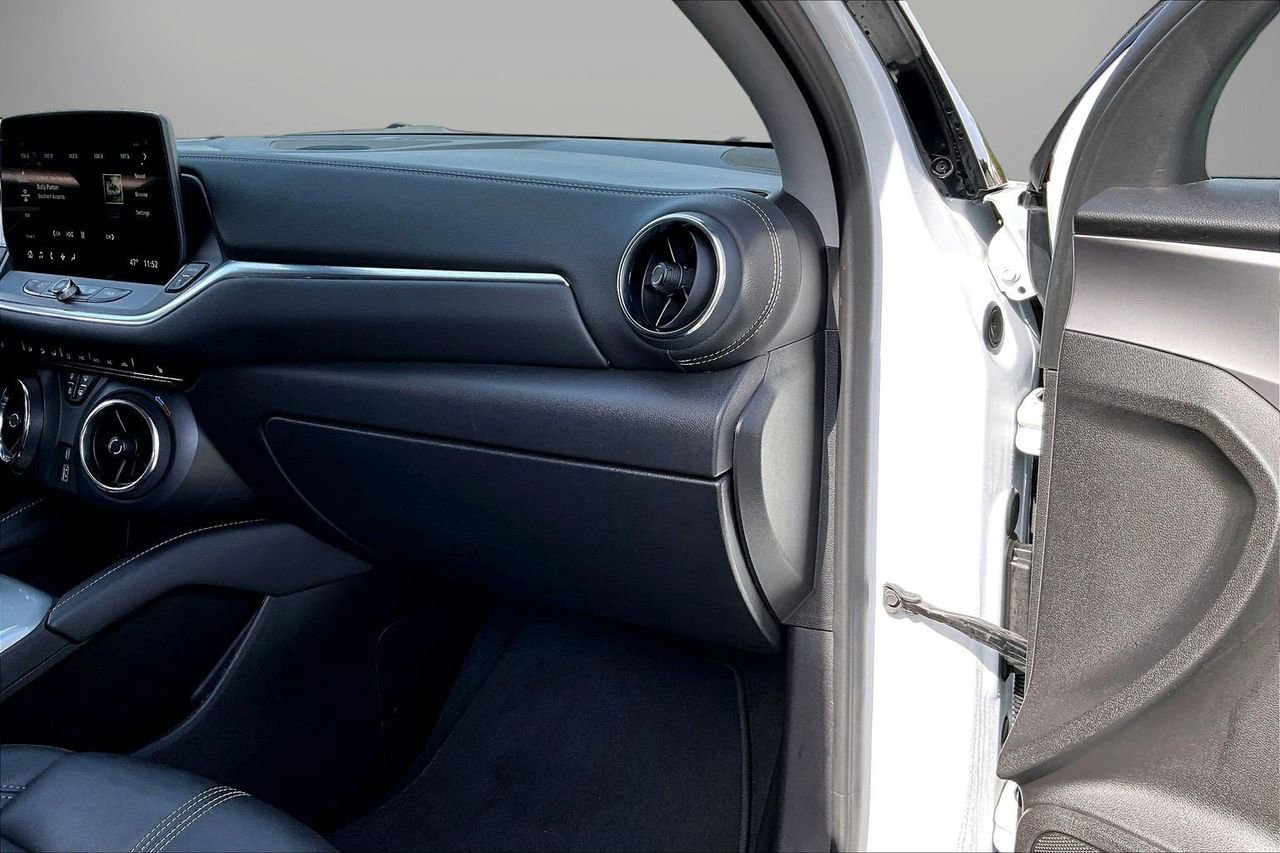 Used 2024 Chevrolet Blazer LT image 19