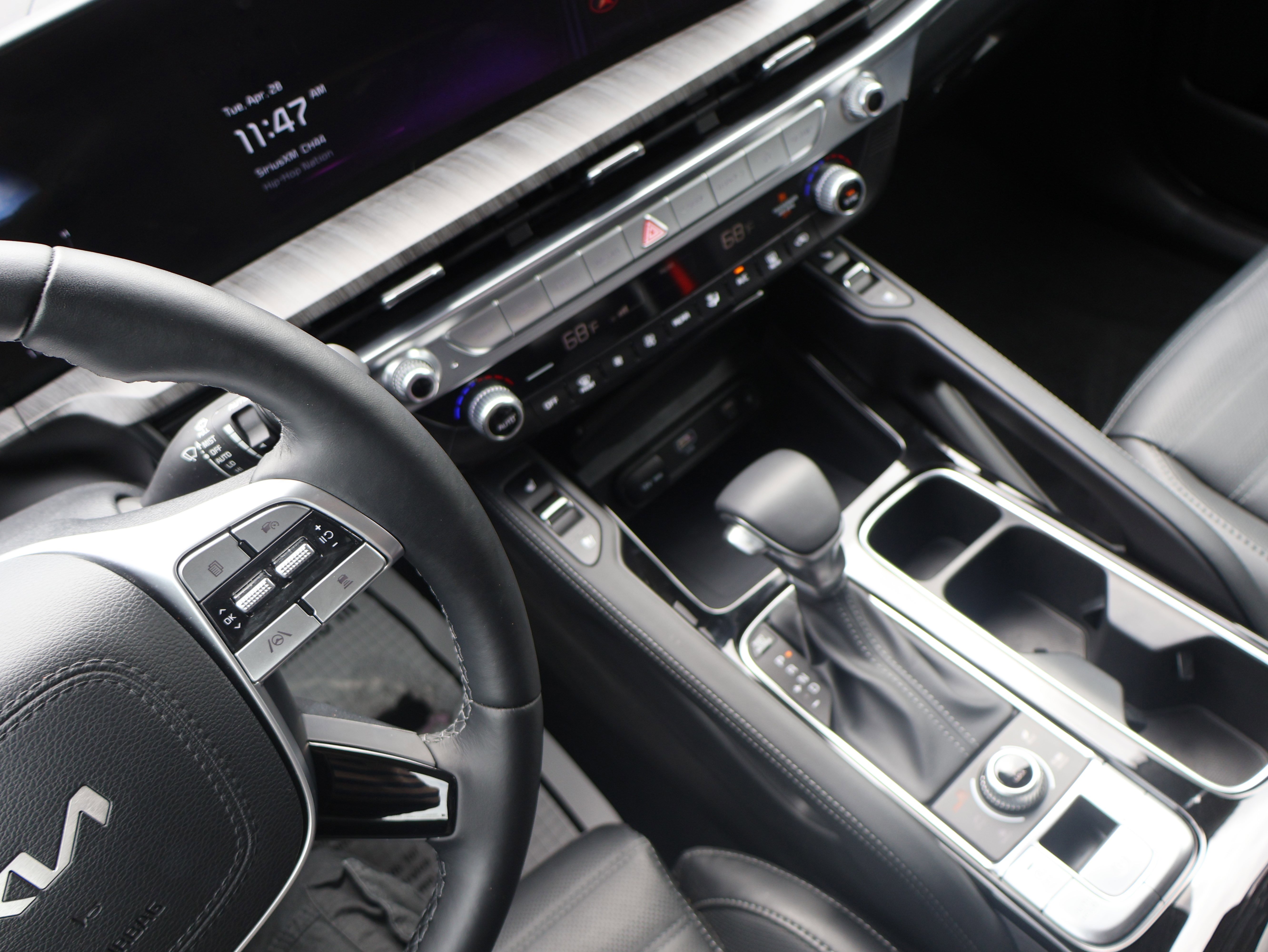Used 2024 Kia Telluride SX Prestige w/ Towing Package AWD/4WD image 26
