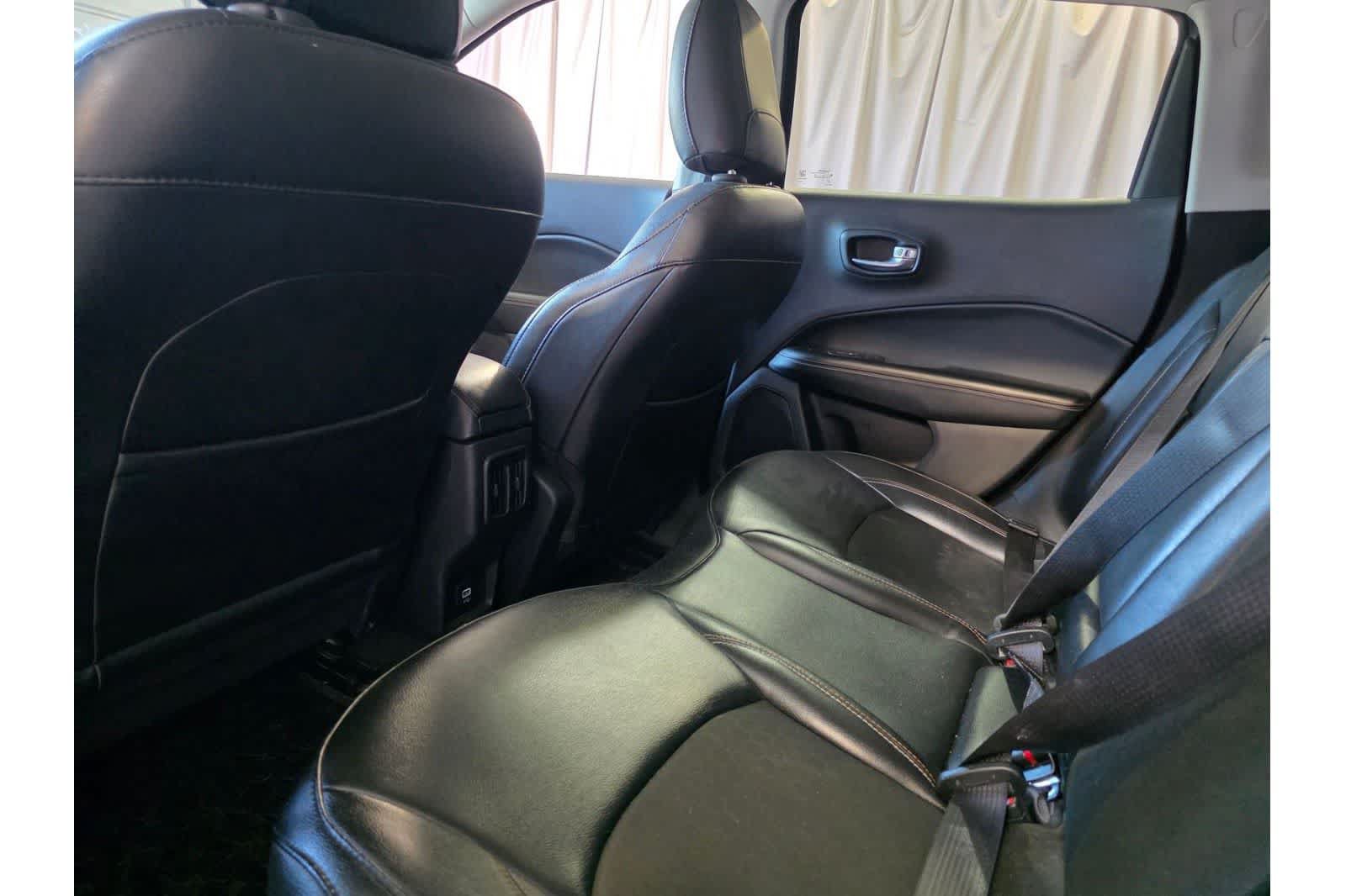 Used 2020 Jeep Compass Latitude FWD image 17