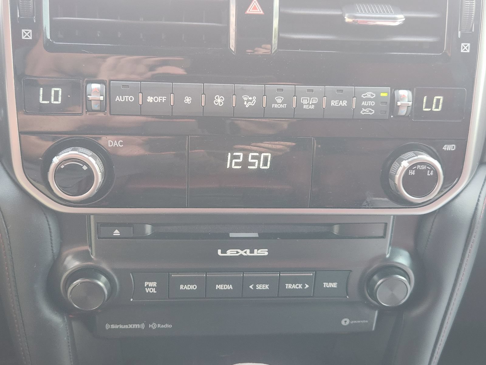 Used 2023 Lexus GX 460 Premium w/ Premium Package AWD/4WD image 22