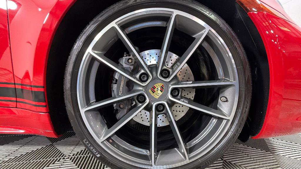 Used 2020 Porsche 911 Carrera RWD image 41