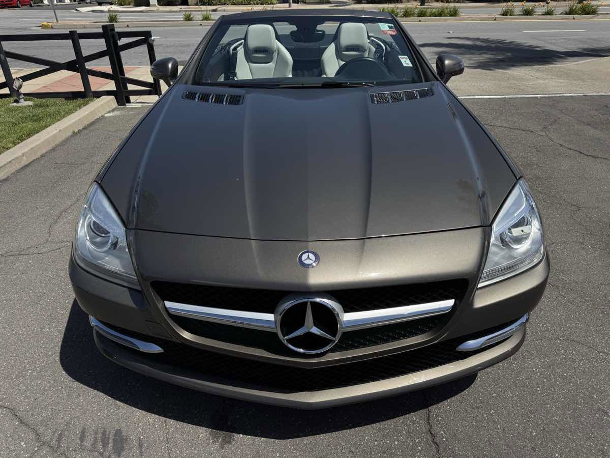 Used 2016 Mercedes-Benz SLK 300 w/ Premium 1 Package image 12