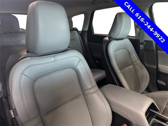 Used 2022 Lincoln Corsair Reserve w/ Elements Package image 12