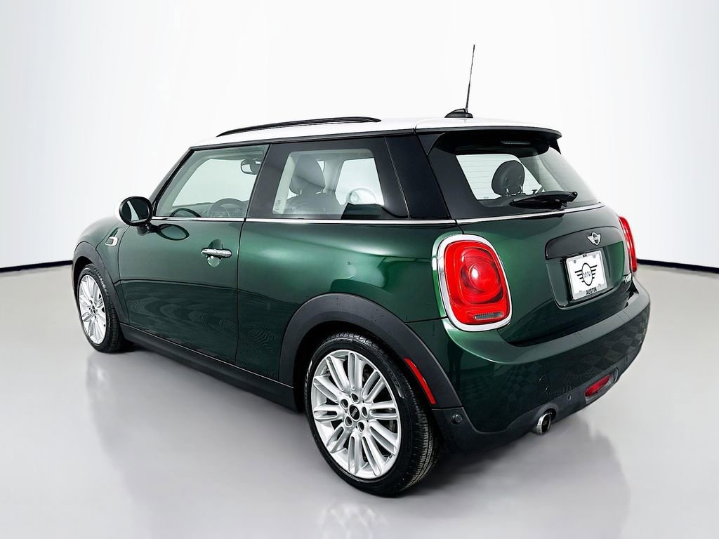 Used 2018 MINI Cooper 2-Door Hardtop image 7
