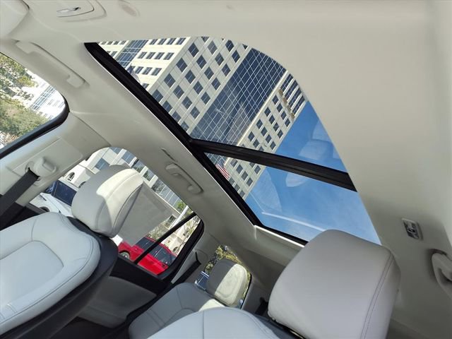 New 2026 Lincoln Aviator 2WD image 8