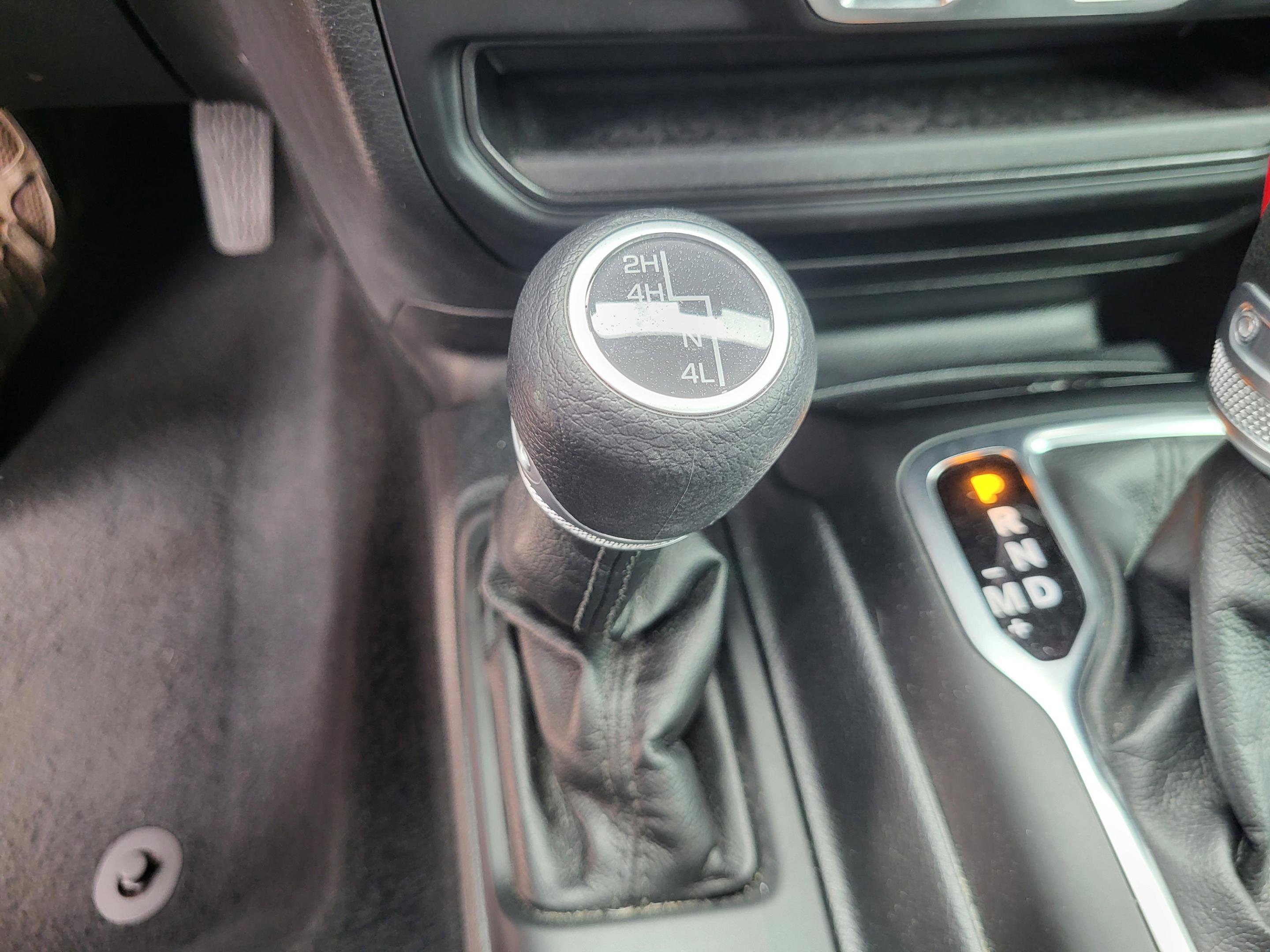 Used 2023 Jeep Gladiator Sport image 14