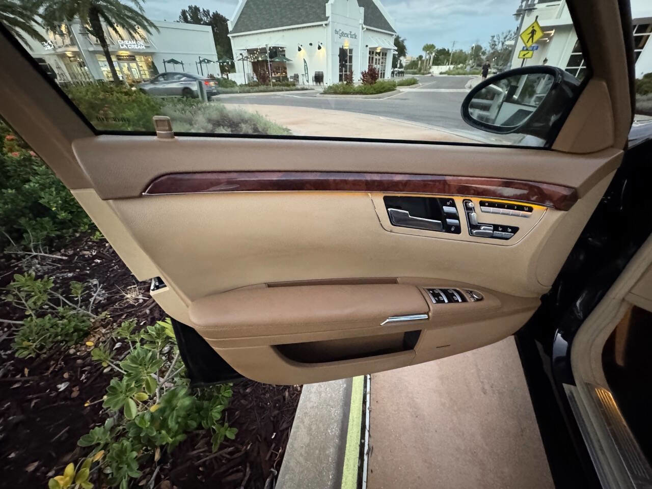 Used 2009 Mercedes-Benz S 550 image 29